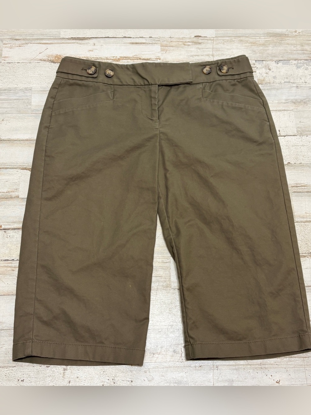 Ann Taylor Signature Fit Lower on the Waist Straight Leg Shorts Women’s Size 0